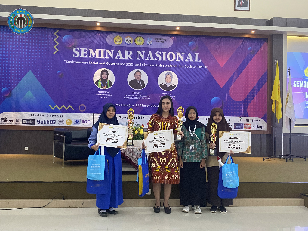 SMK Bhumi Phala Parakan meraih juara 1 Accounting League se-Jawa Tengah